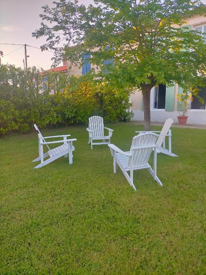 Les Grands Vents Hotel Chervettes Bagian luar foto